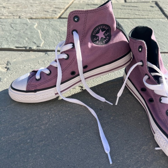 Brand New Purple High-Top Converse with White Laces - Picture 3 of 8